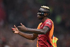 yl23455永利官网-斯基拉：奥斯梅恩转会加拉塔萨雷交易陷入停滞，付款条件存在问题