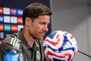 yl23455永利官网-阿隆索：对阵萨尔茨堡我们有两个目标，赢得比赛并获得小组第一