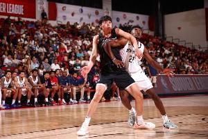 yl23455永利官网-最喜欢的美国食物？杨瀚森：面条&amp;当地中餐馆 还没尝过这里的汉堡