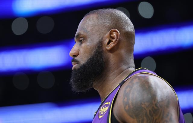 yl23455永利官网-湖人夏天操作让詹姆斯不满 季末拒绝再做无效降薪