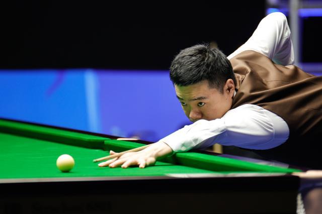 yl23455永利官网-丁俊晖状态起伏不敌张安达 第八局失误成转折点