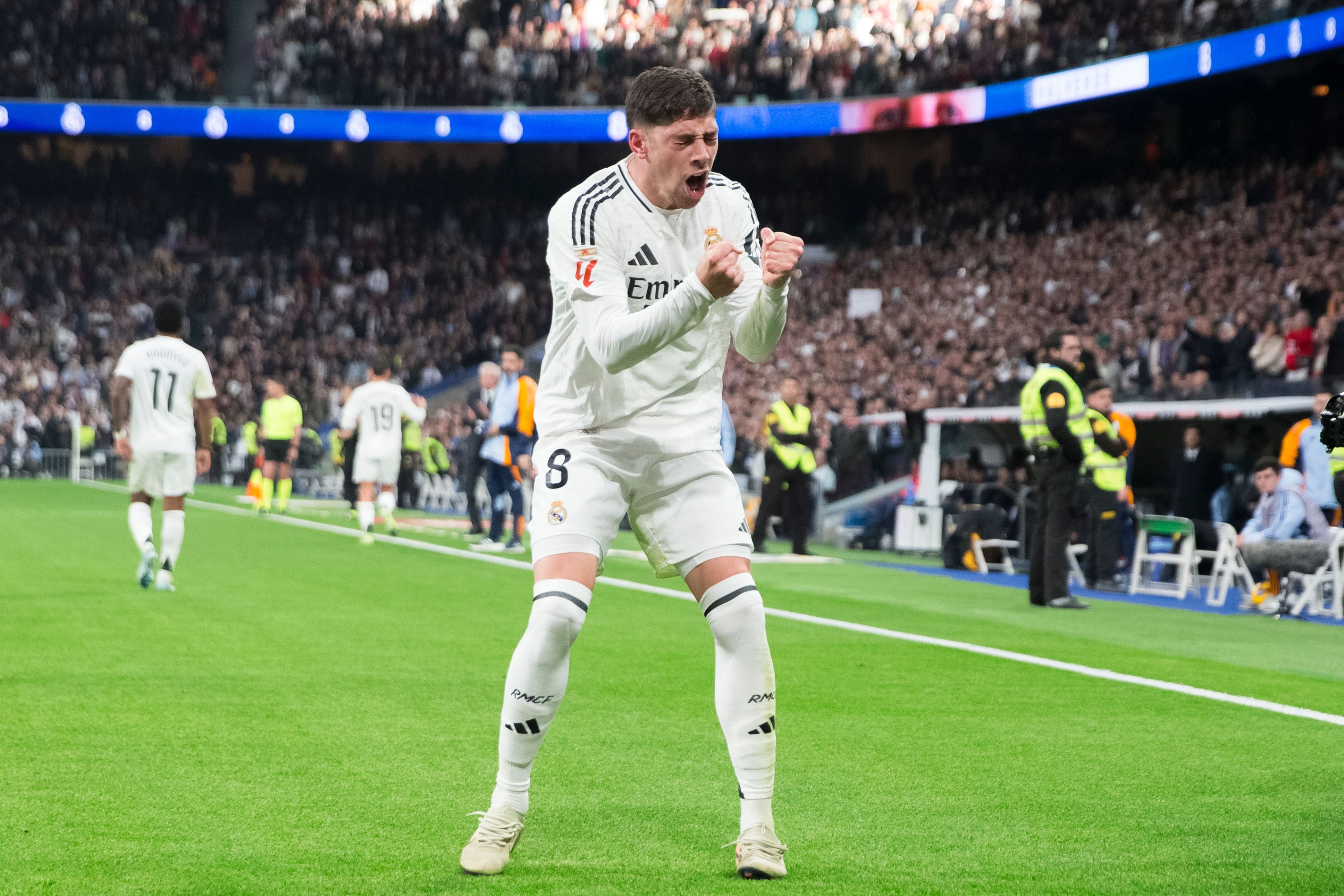 yl23455永利官网-巴尔韦德是欧冠淘汰赛对瓜帅球队帽子戏法第二人，上一位是姆巴佩